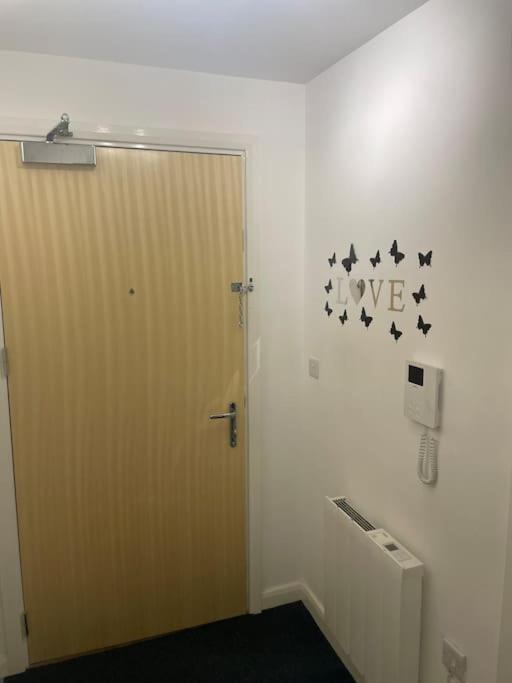 Lovely 1 Bedroom In Apartamento *