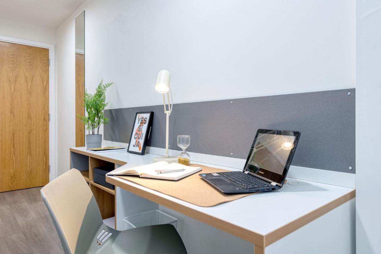 For Students Only Private Bedrooms With Shared Kitchen At Merlin Heights In The Heart Of Apartment *