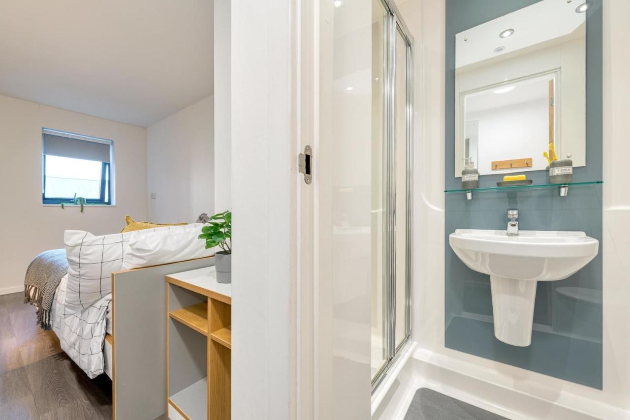 For Students Only Private Bedrooms With Shared Kitchen At Merlin Heights In The Heart Of