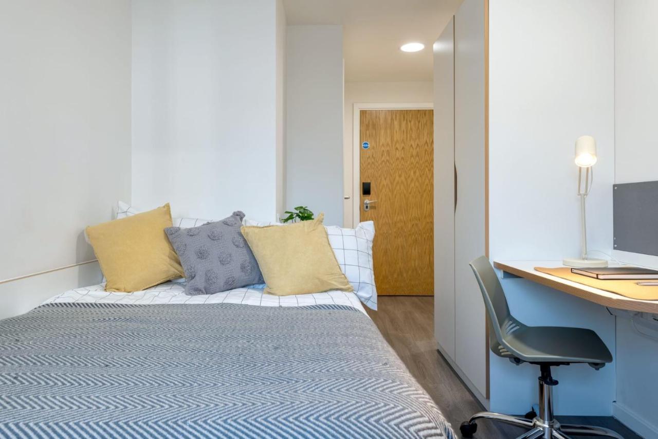 For Students Only Private Bedrooms With Shared Kitchen At Merlin Heights In The Heart Of * Leicester