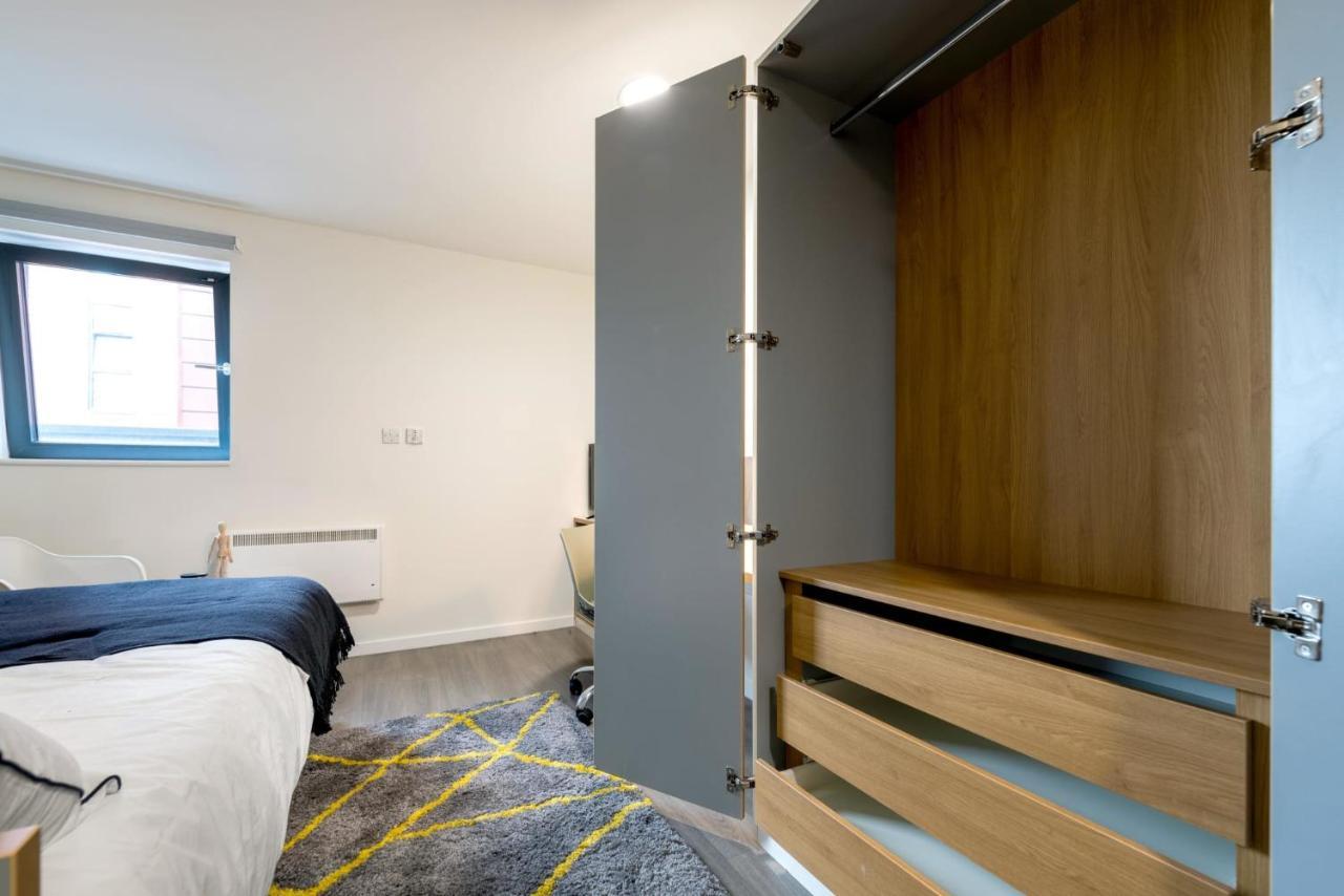For Students Only Private Bedrooms With Shared Kitchen At Merlin Heights In The Heart Of Apartment *