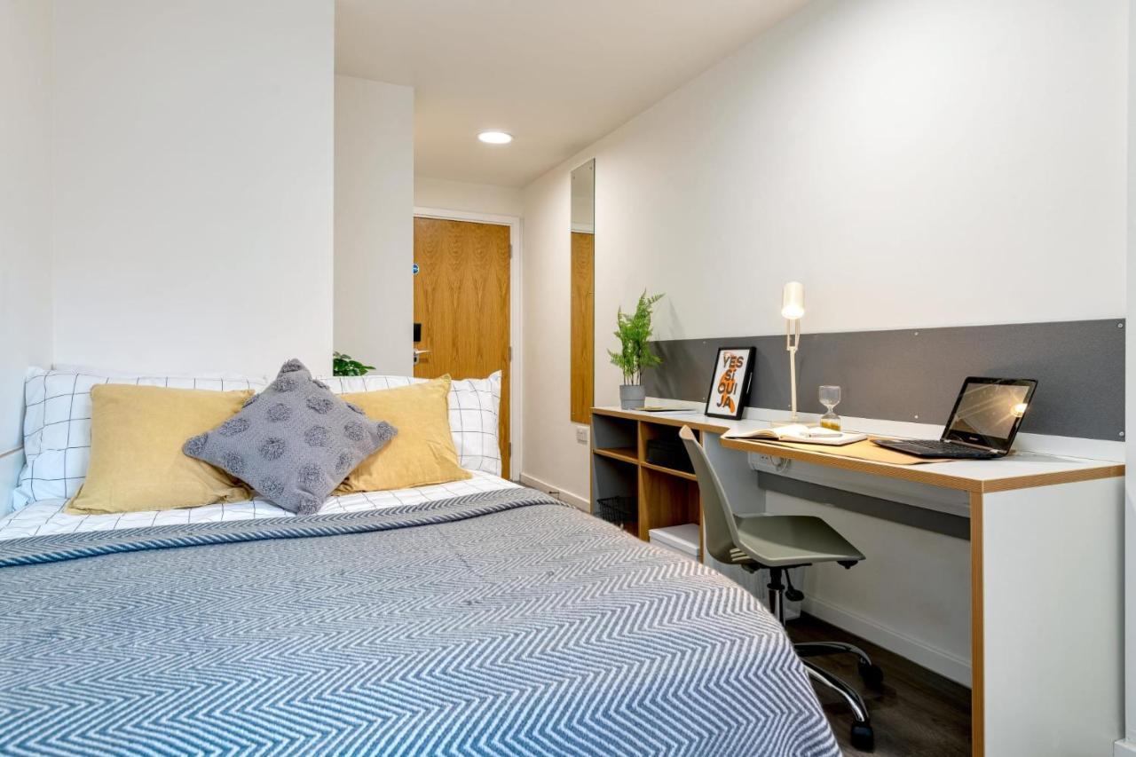 For Students Only Private Bedrooms With Shared Kitchen At Merlin Heights In The Heart Of * Leicester