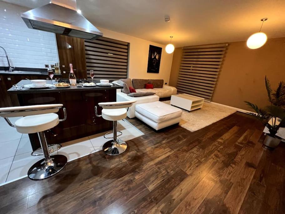 Deluxe Penthouse *
