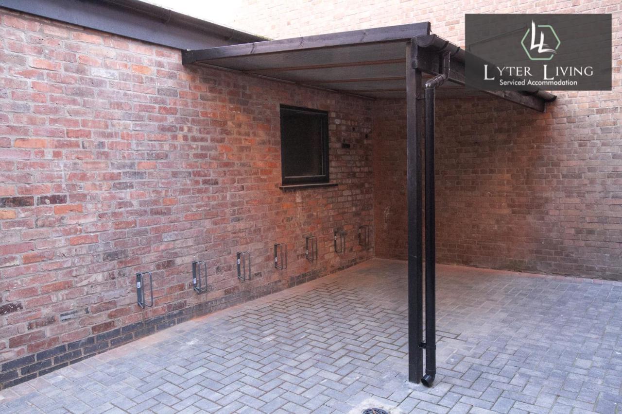 By Lyter Living Desks & Wifi - Monthly Available * Leicester