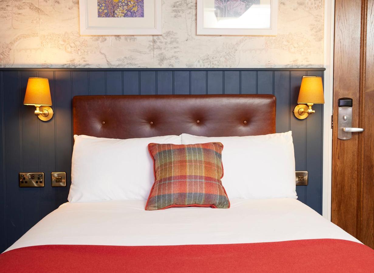 Inn Castle By Chef & Brewer Collection