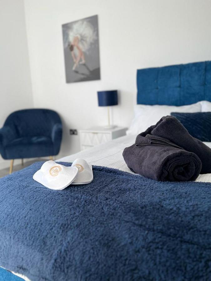 Funky Comfortable - Leicester
