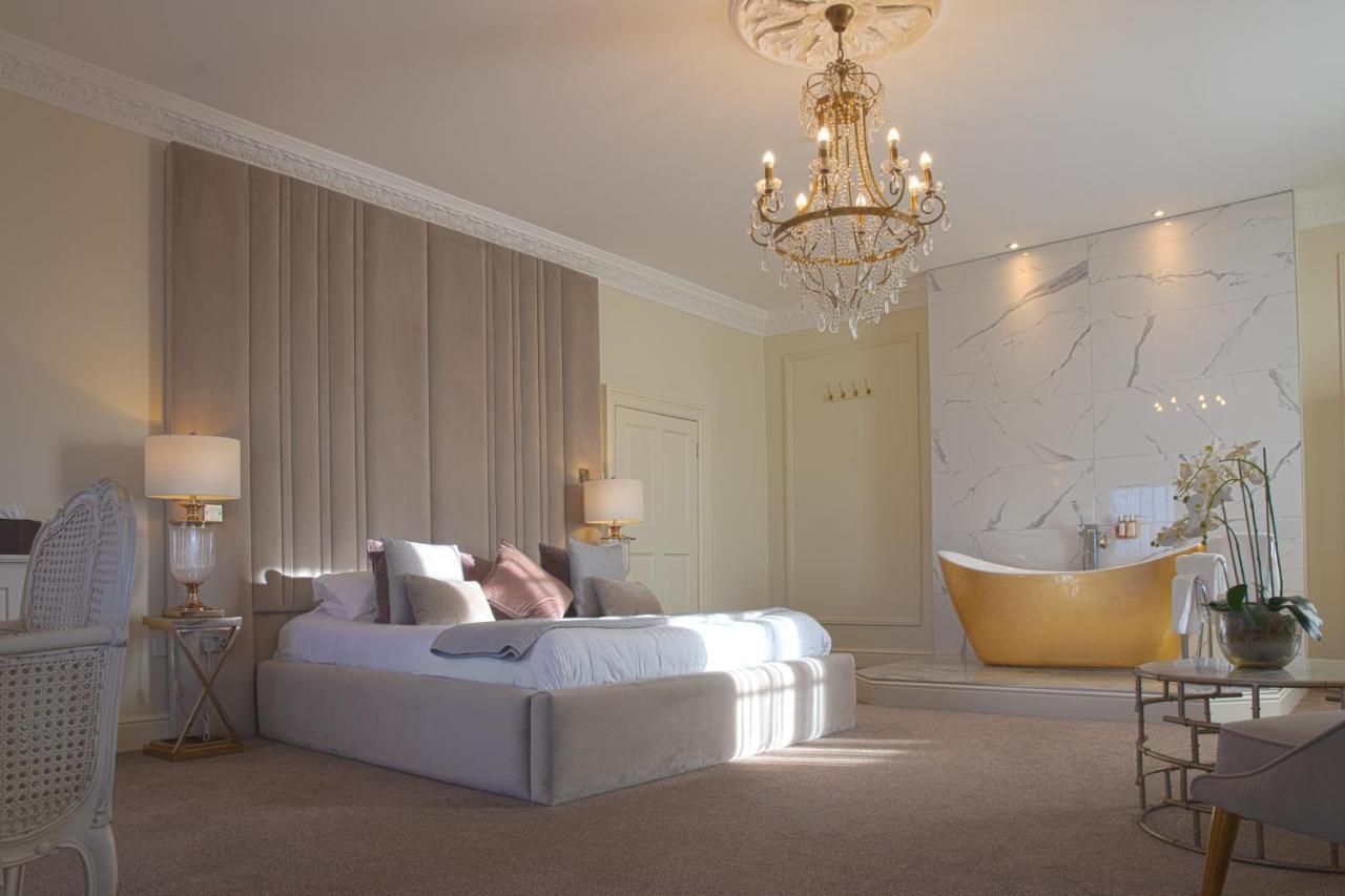 Winstanley House 4* Leicester