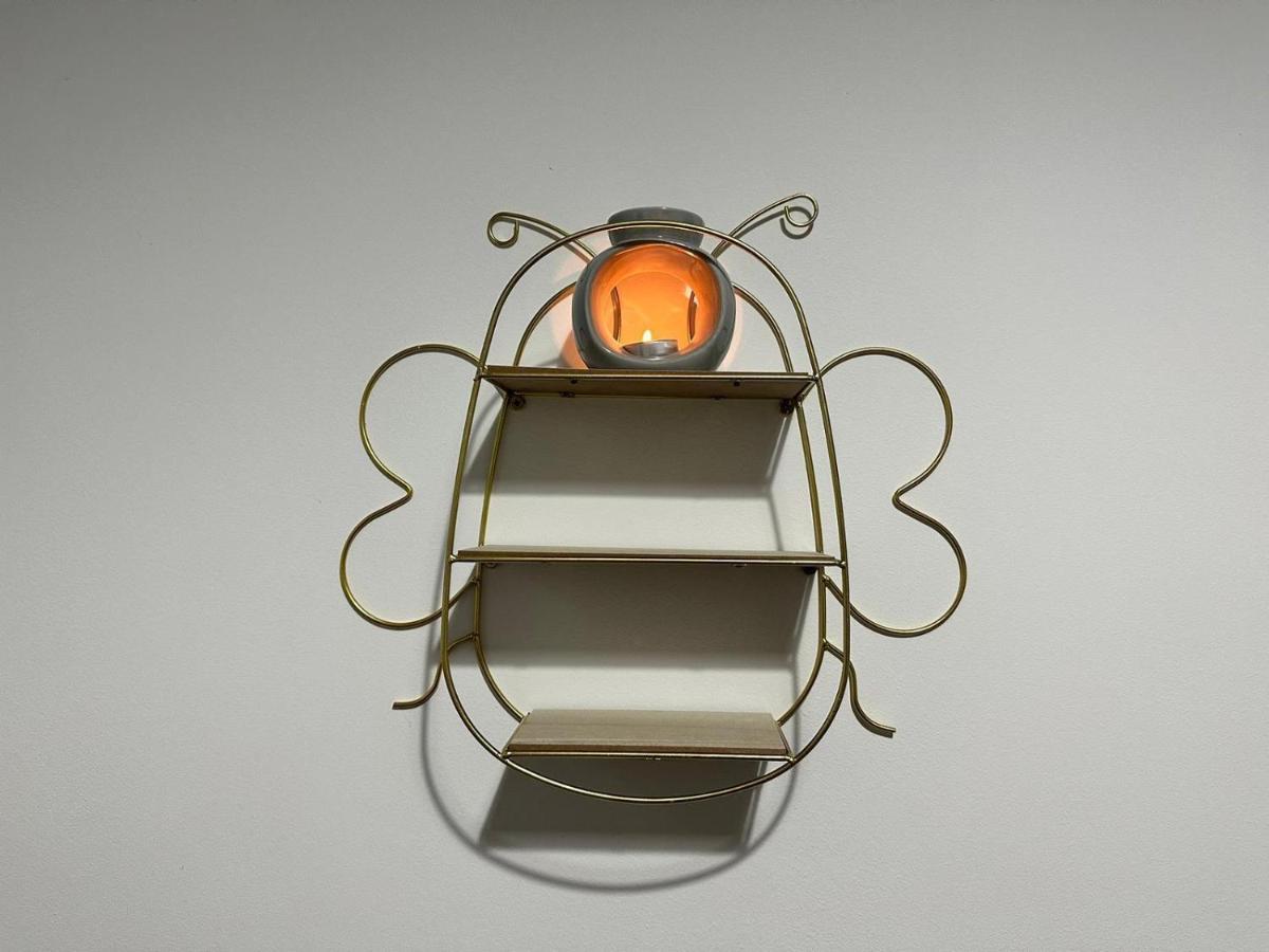Apartment Bee