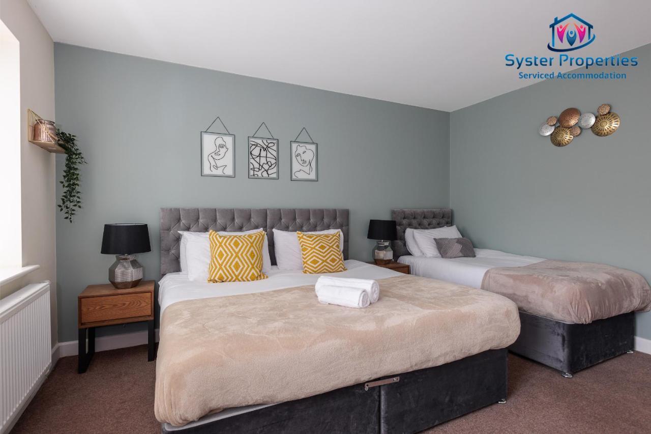 Syster Serviced 5 Bedroom House Glen View