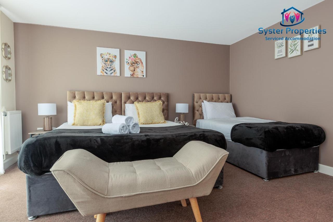 Syster Serviced 5 Bedroom House Glen View Casa de férias *
