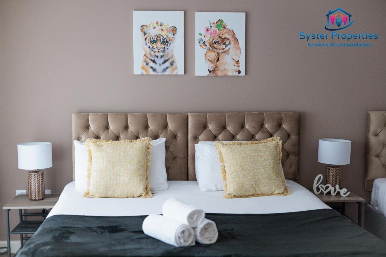 Casa de férias Syster Serviced 5 Bedroom House Glen View *