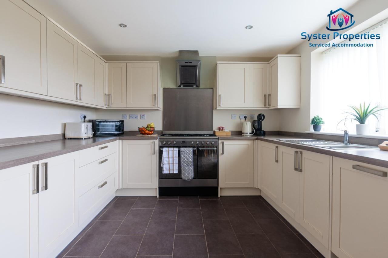 Syster Serviced 5 Bedroom House Glen View *