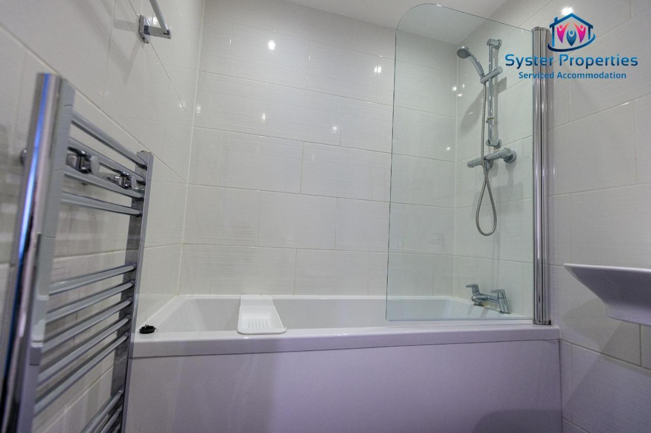Syster Serviced 5 Bedroom House Glen View Leicester