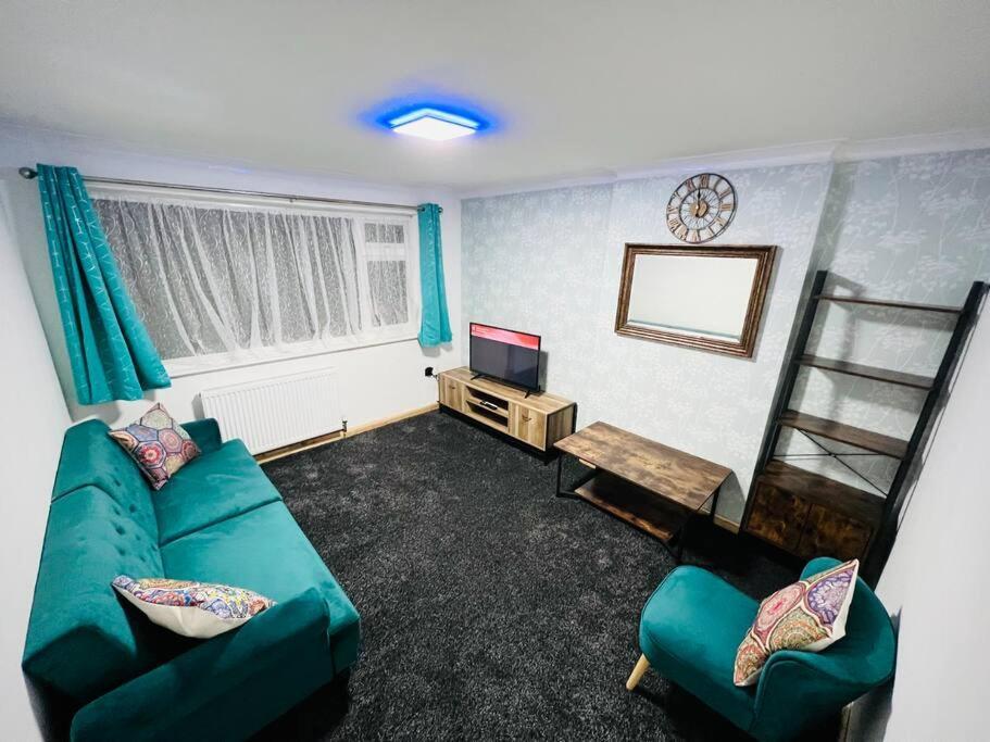 Cozycomfy * Leicester