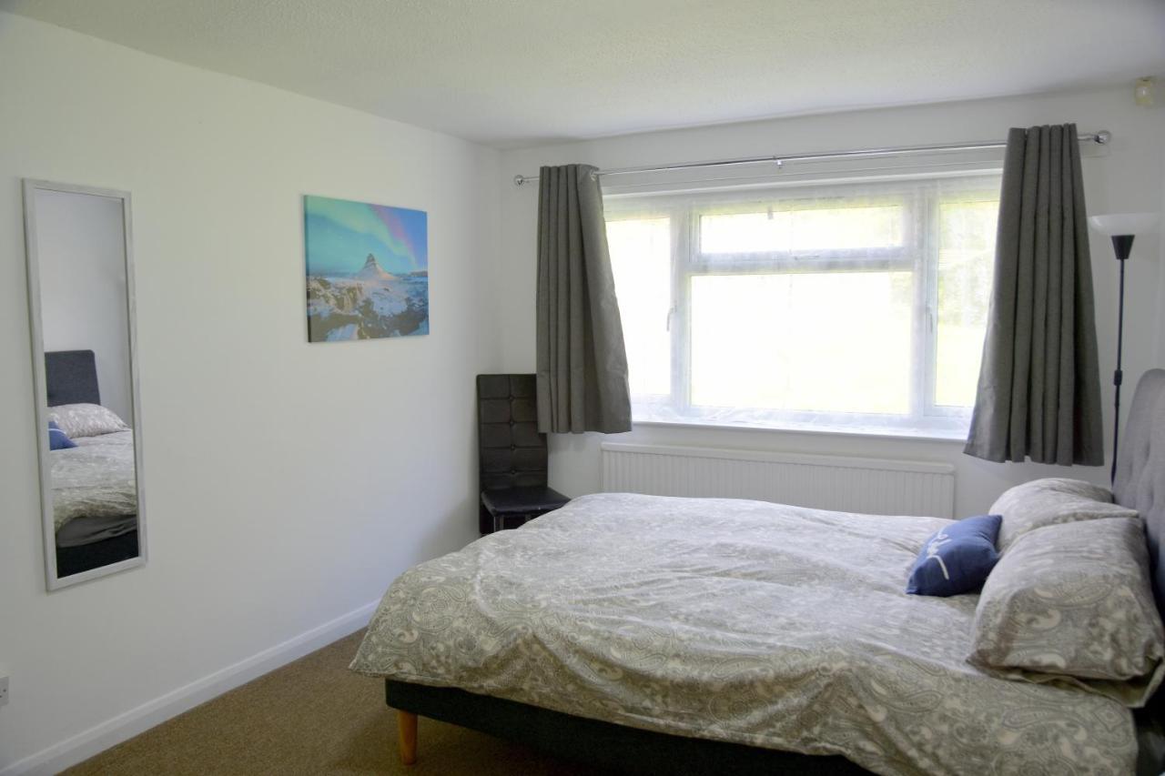 Lindrick Villa- 3bd Bunglow , Free Parking- Long * Leicester