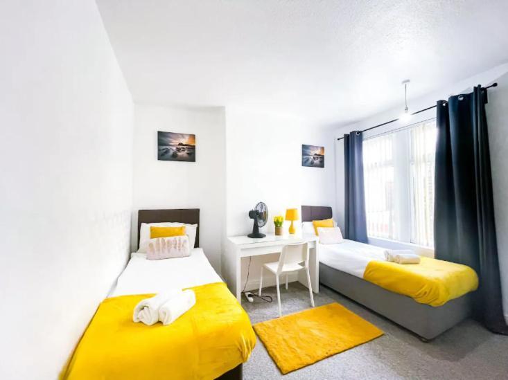 Beautiful 2 Bedroom House - Free Parking - Lt House Apartment Leicester