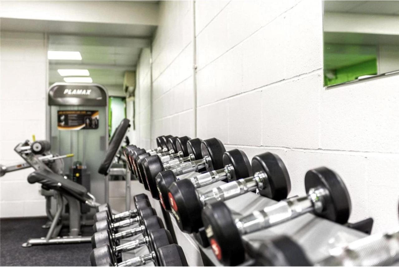 Luxury With Sauna Gym And Pool In