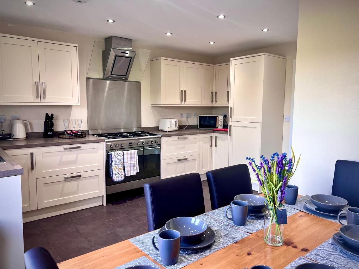 Comfy Casa - Syster Serviced Families, Work Holiday home *