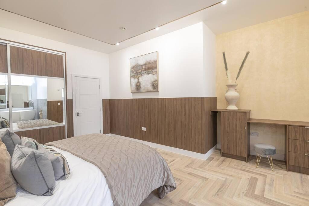 The Pocklington - The Ceremonial Apartment