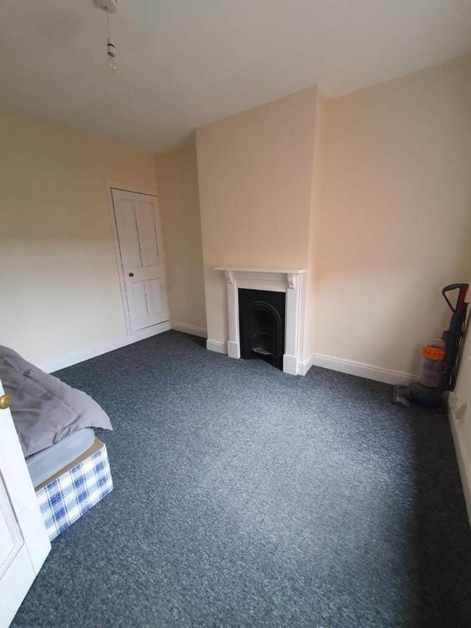 2 Bedroom House - Hopefield Road * Leicester