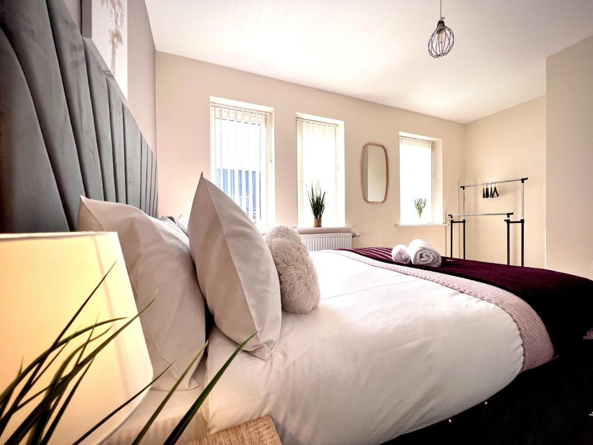 Comfy Casa - Syster Serviced Families, Work