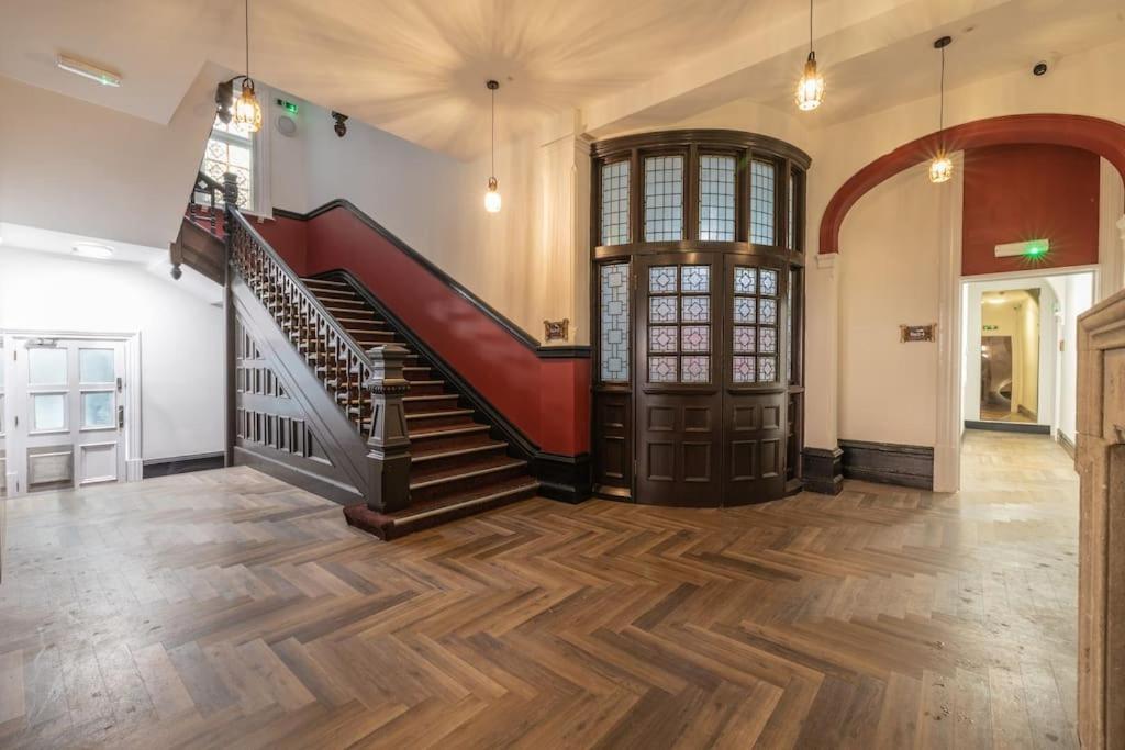The Pocklington - The Magistrates Apartment *