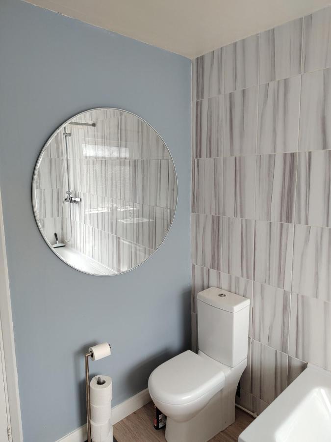 Wavertree Drive 3 Bed Contractor In Holiday home *