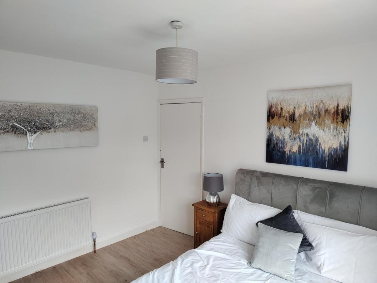 Wavertree Drive 3 Bed Contractor In Holiday home