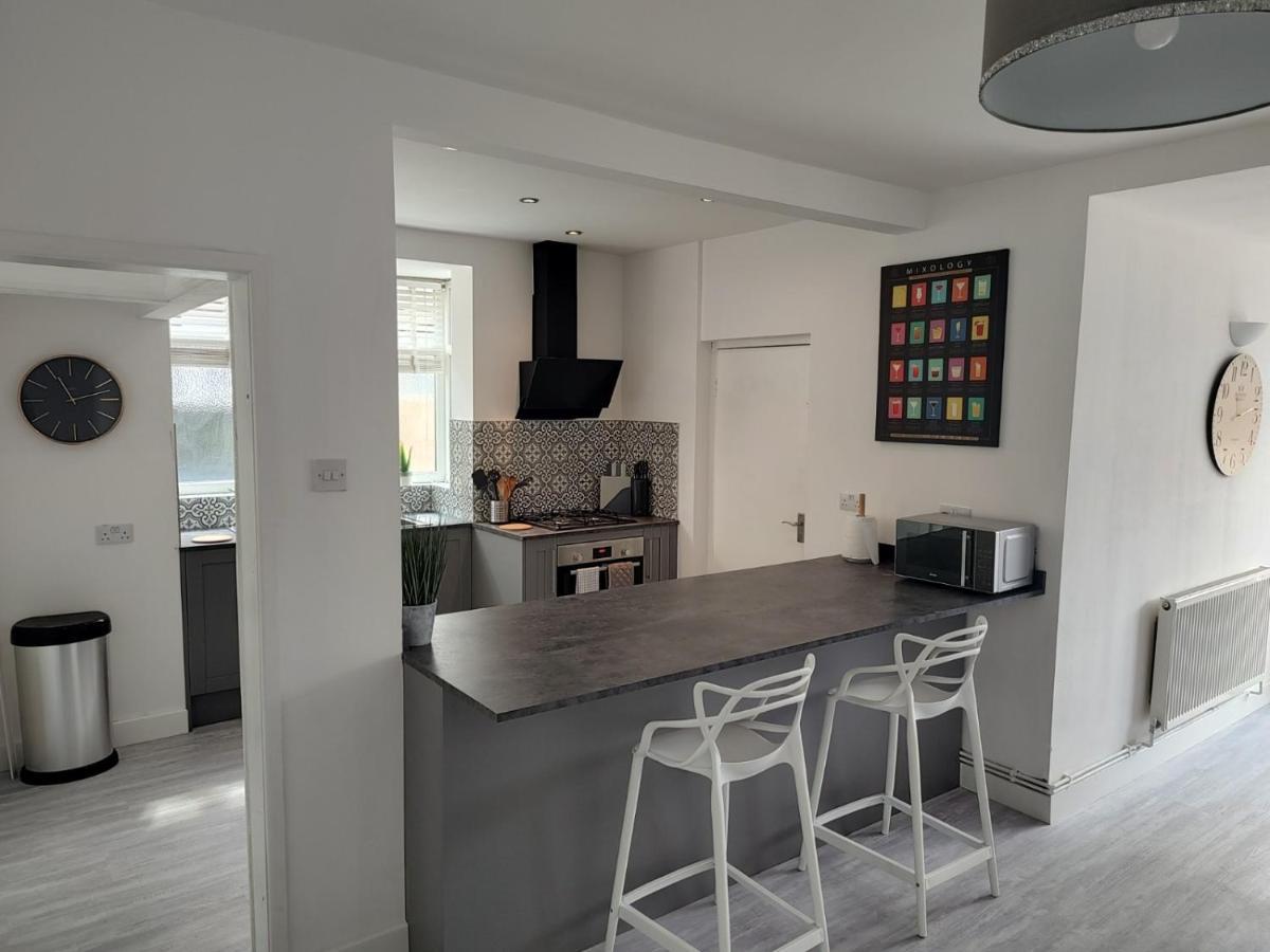 Wavertree Drive 3 Bed Contractor In Holiday home