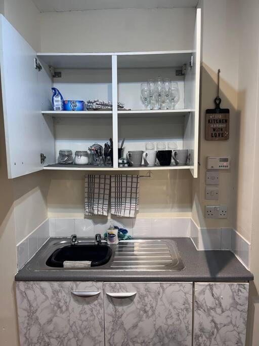Beautiful 1 Bedroom Maisonette