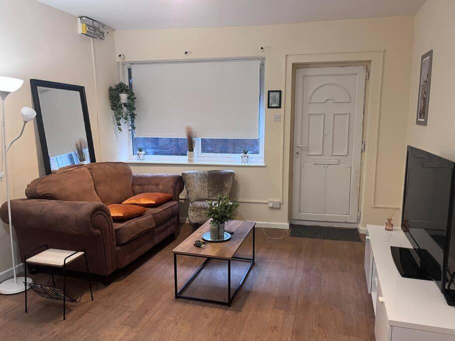Apartment Beautiful 1 Bedroom Maisonette Leicester