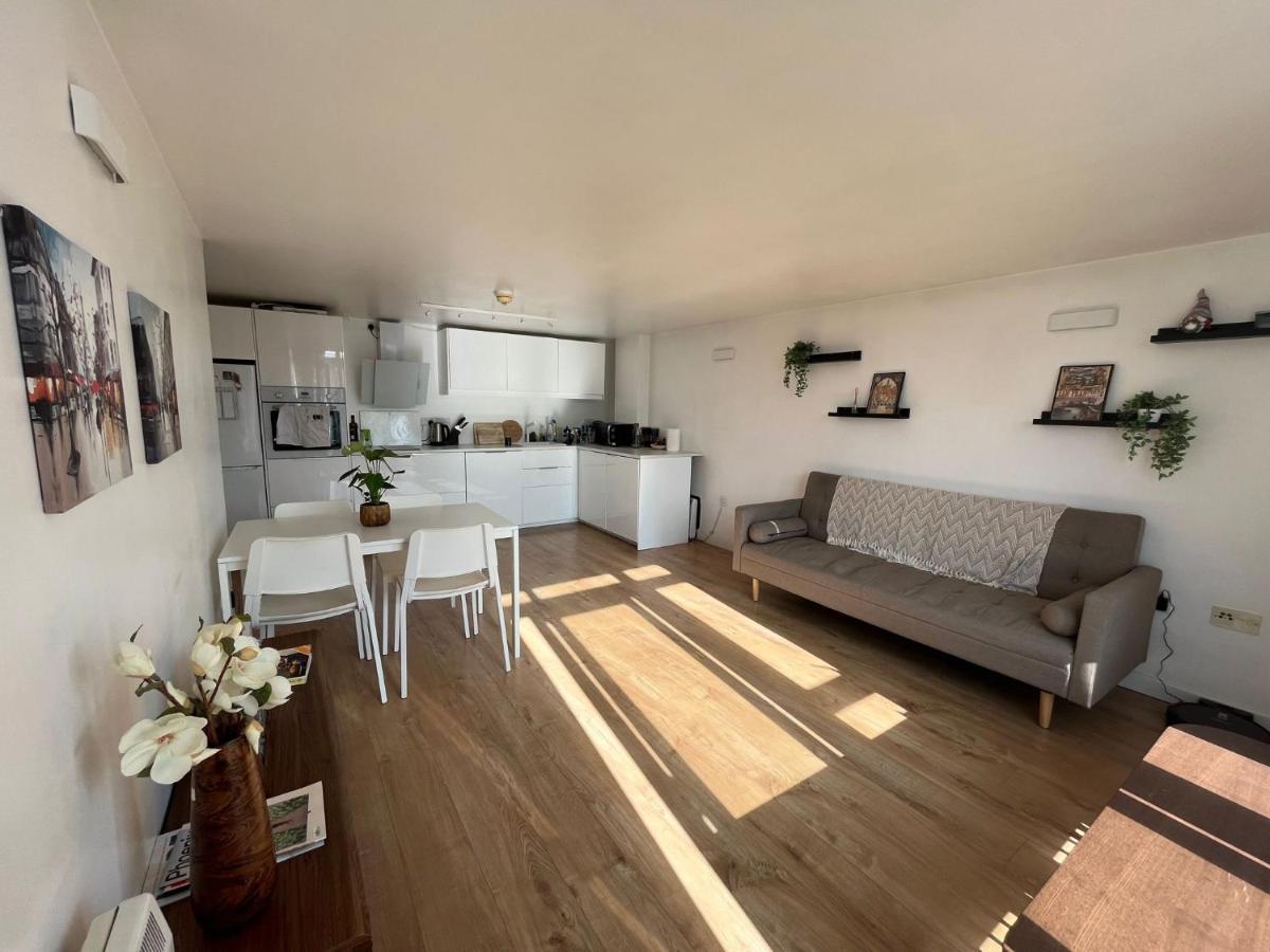 Ensuite Private In Central Stylish Flat Leicester