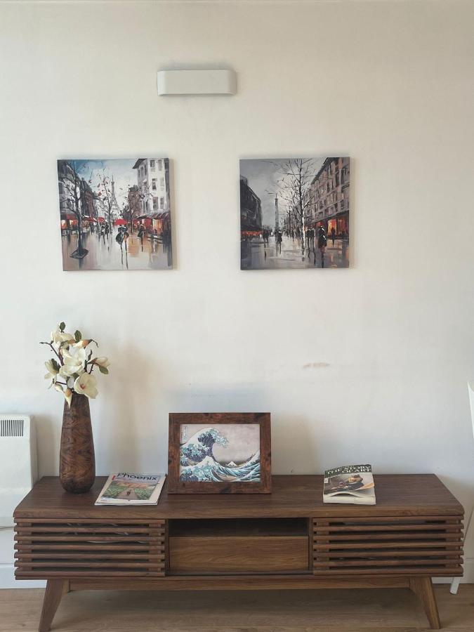 Ensuite Private In Central Stylish Flat Homestay