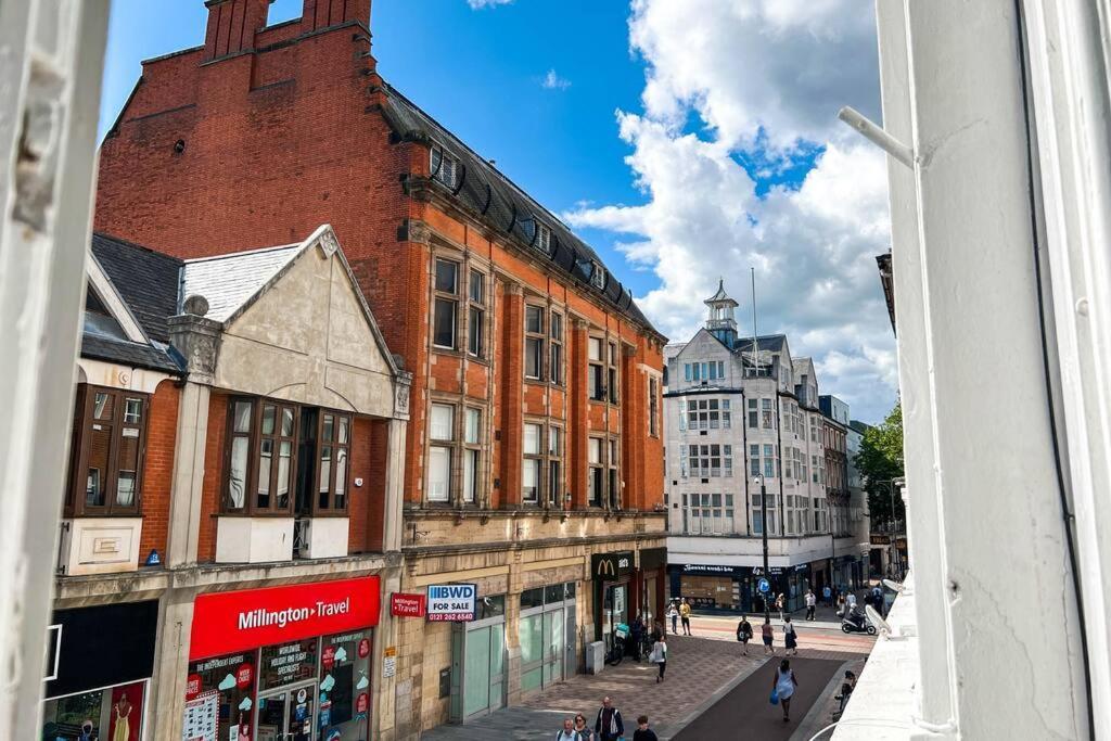 In Centre Leicester