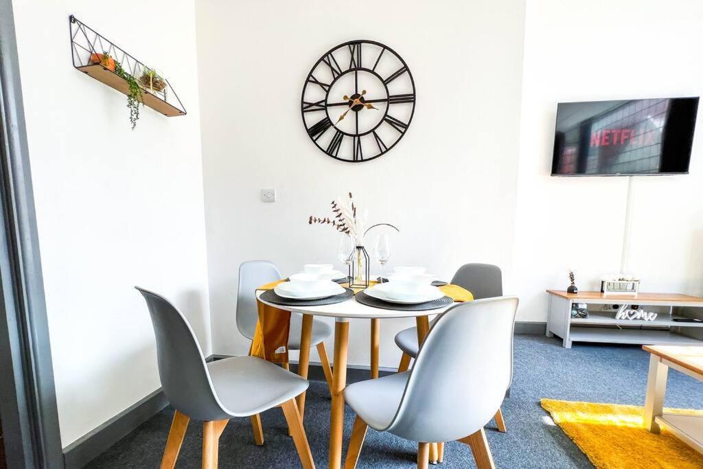 In Centre Apartment *