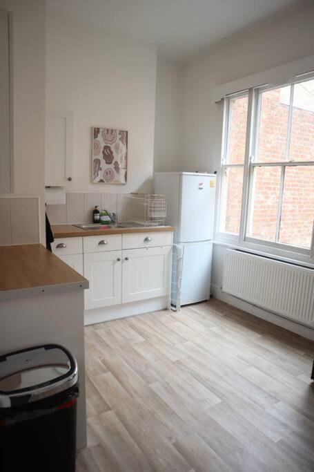 Apartment Spacious 1 Bedroom