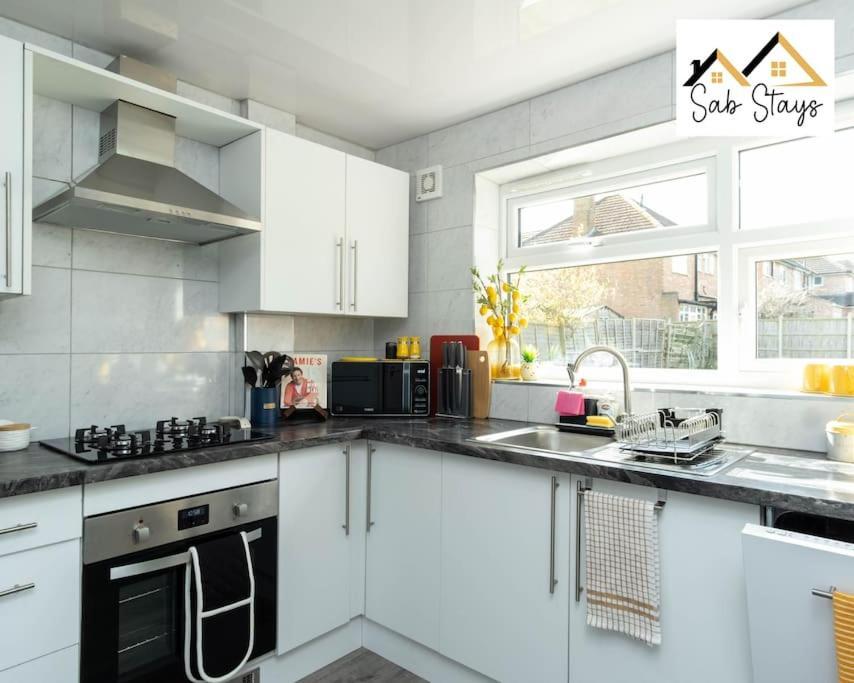 Long Stay, 3 Bed House ,family, Leisure-garden Leicester