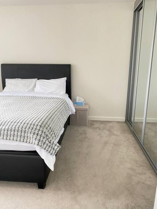 4-room Detached Furnished With Parking Apartment