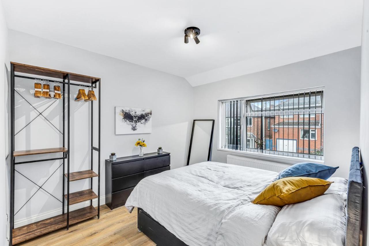 Superb 2 Bedroom Flat Le2, Sleeps Up To 5 Apartment Leicester
