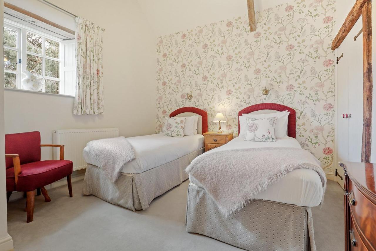 Horseshoe Farm With Hot Tub Holiday home Leicester