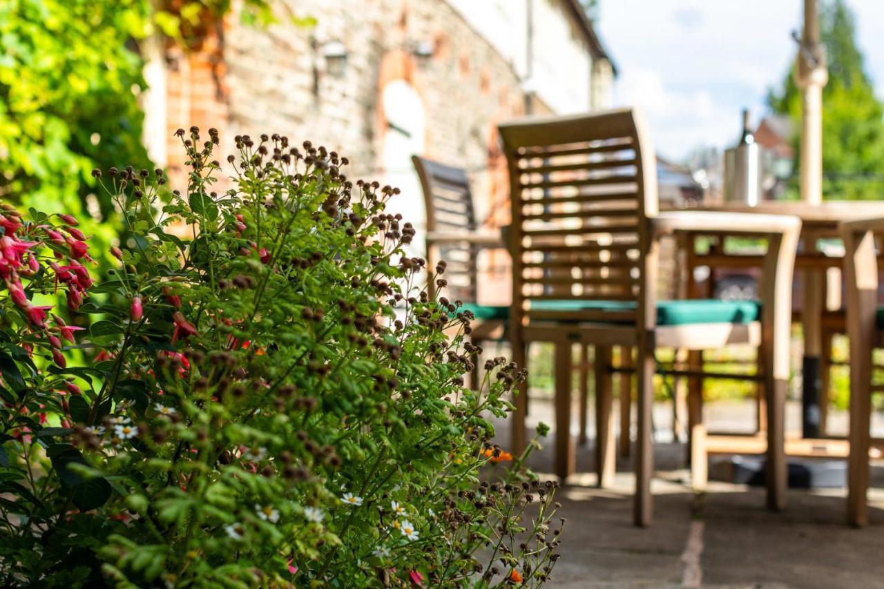 Horseshoe Farm With Hot Tub Holiday home Leicester