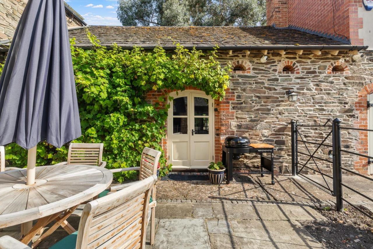 Horseshoe Farm With Hot Tub Holiday home *