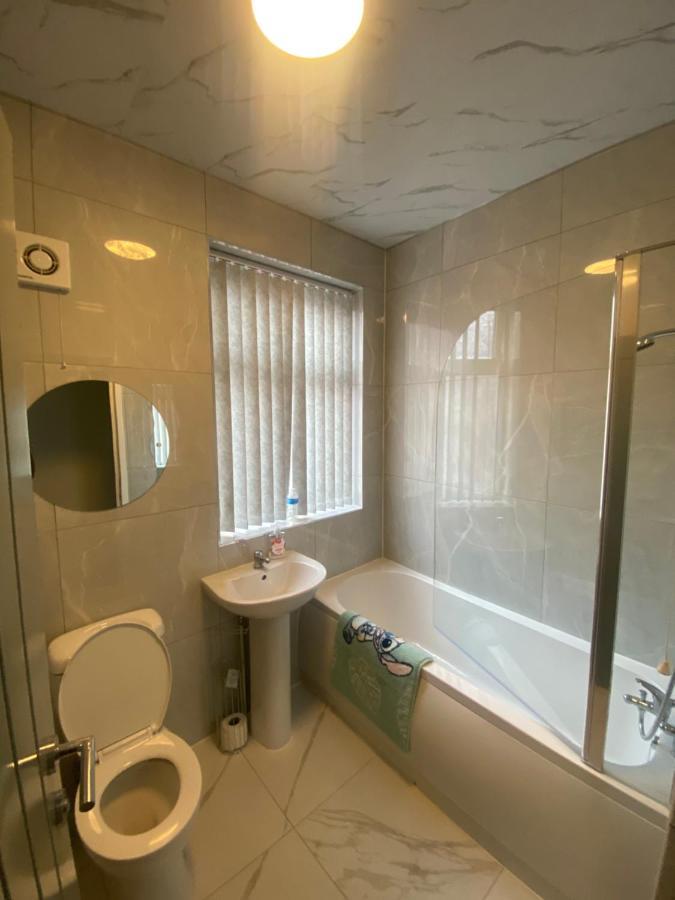 Guest house Luxury Fully Furnished Bedrooms Leicester