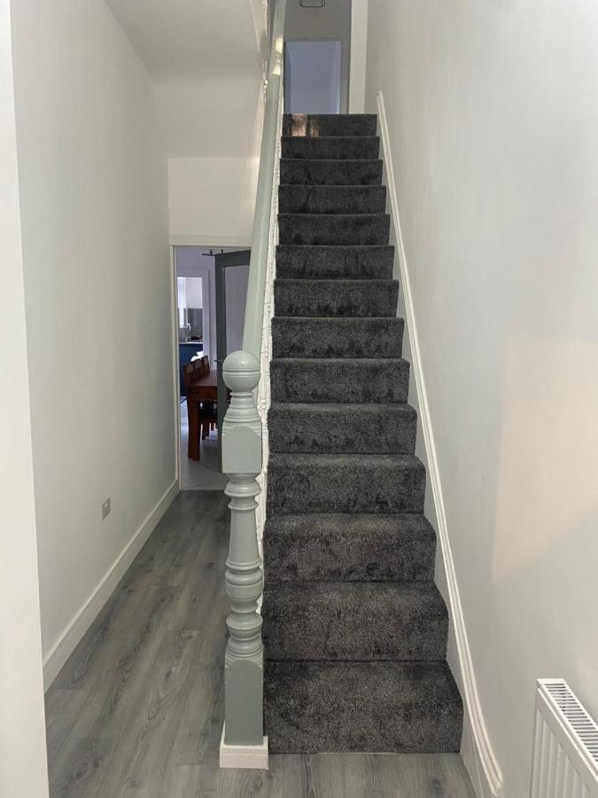 Guest house Luxury Fully Furnished Bedrooms