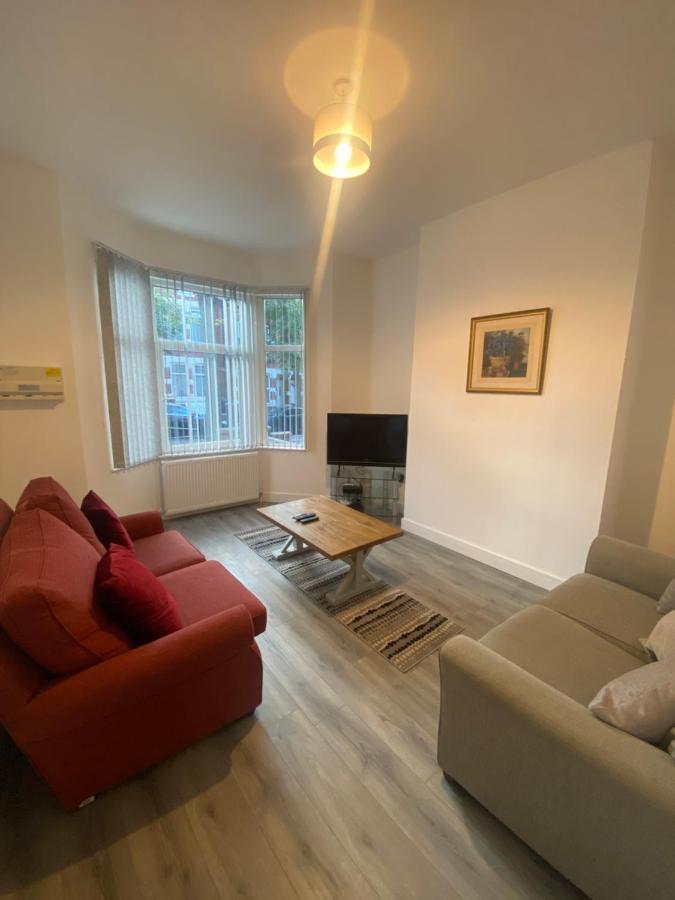 Guest house Luxury Fully Furnished Bedrooms *