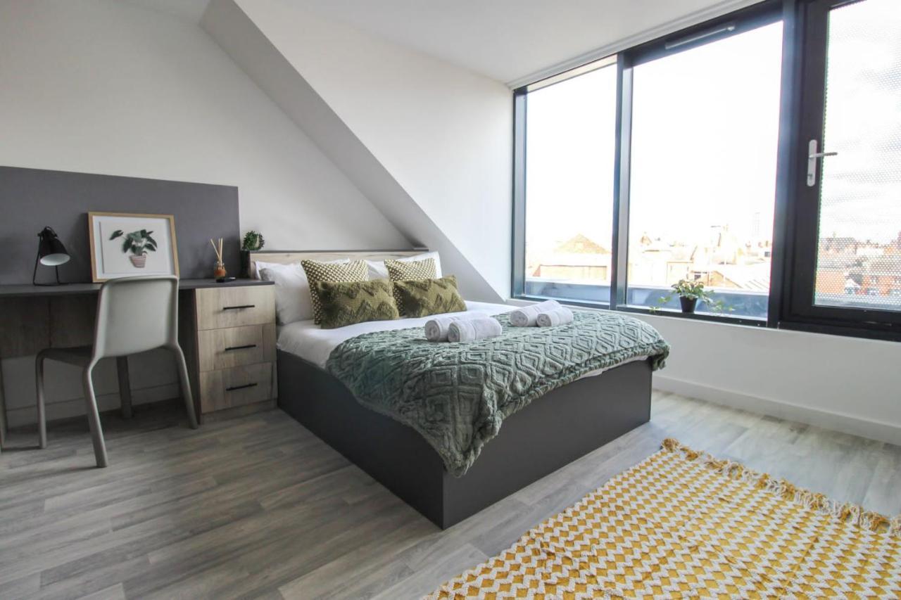 The Nest Le1 *