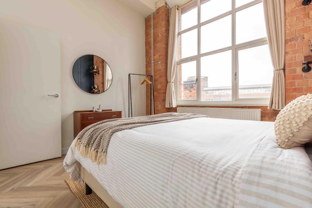 Stylish, Cosy Centre - Free Parking Apartment *