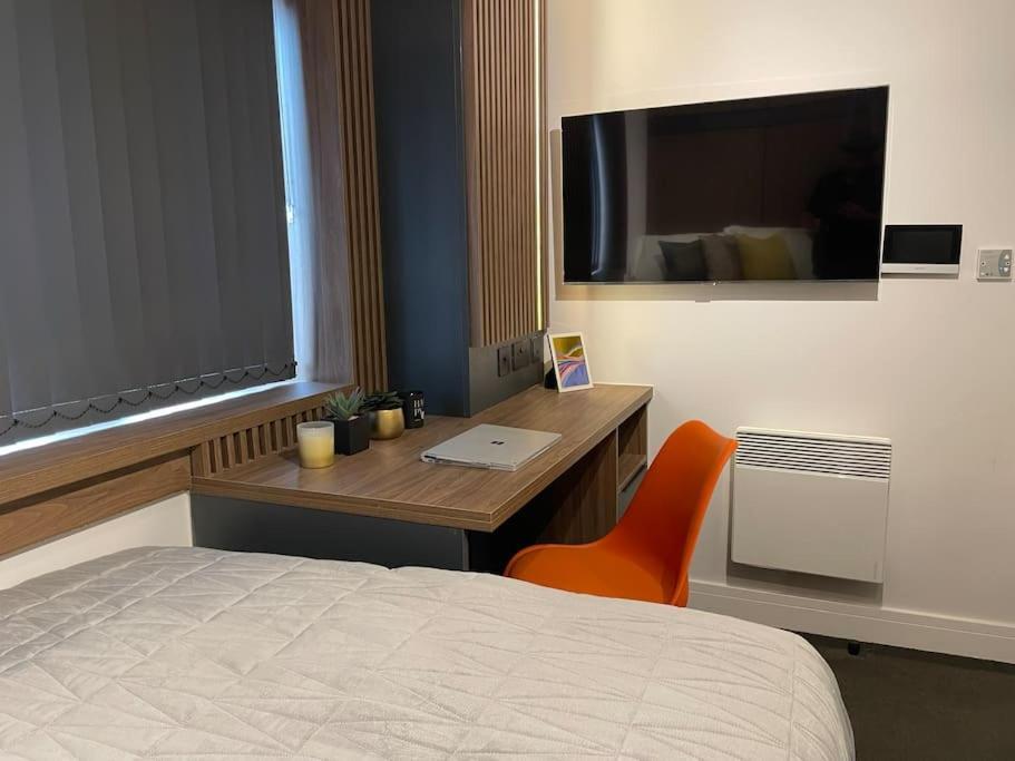 Lovely 1 Bed 4b Near Royal Infirmary And Dmu Apartment