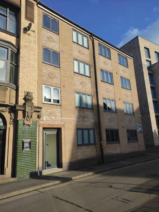 Lovely 1 Bed 1b Near Royal Infirmary And Dmu