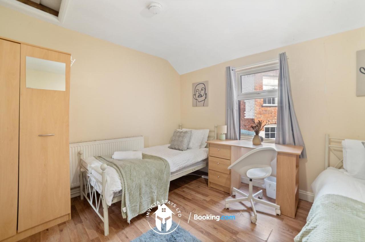 Monthly Deals L Elegant 3-bed For 7 In City Centre L Board Games, Free Wifi & Parking * Leicester